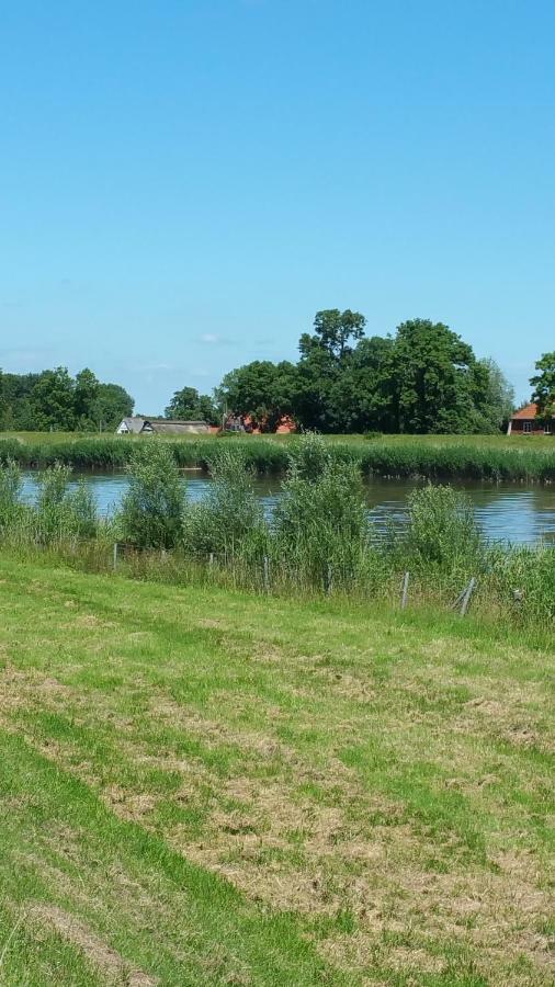 Am Kanal Neuhaus an der Oste المظهر الخارجي الصورة